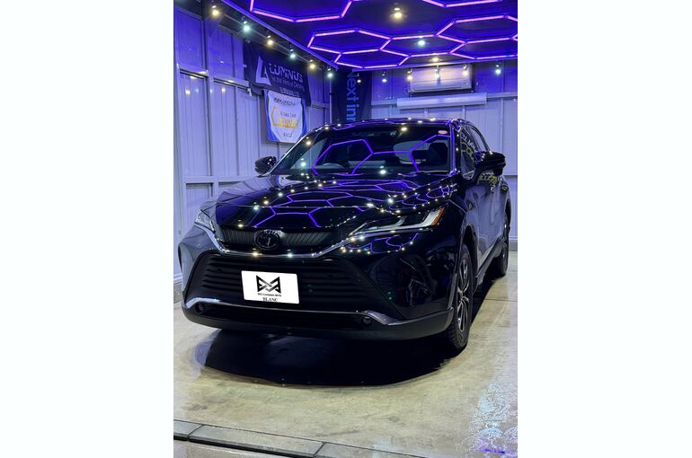    トヨタ ハリアー 202ブラック施工事例｜水シミ・汚れを徹底洗車でリセット｜秋田市のカーコーティング専門店BLANC   
