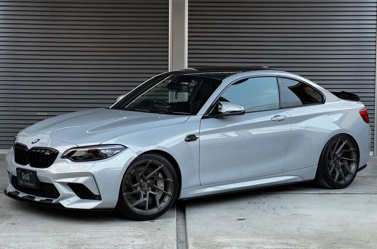  BMW M2コンペティション 左サイドビュー｜研磨・下地処理後にLM DIAMOND PROを施工した深い艶とボディライン    