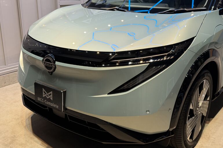   秋田市BLANCでLM DIAMOND PROを2層施工した日産アリア「翡翠乃光」の完成車    